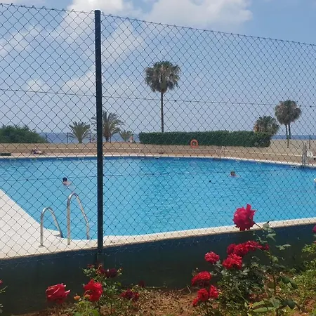 Beachfront 75 Daire Torrox