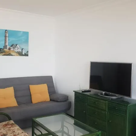 Beachfront 75 Apartment
