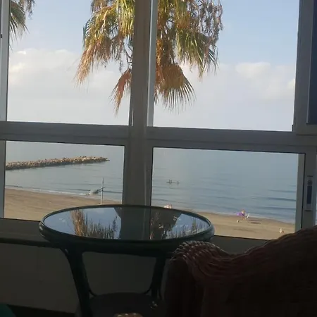 Beachfront 75 Apartment Torrox